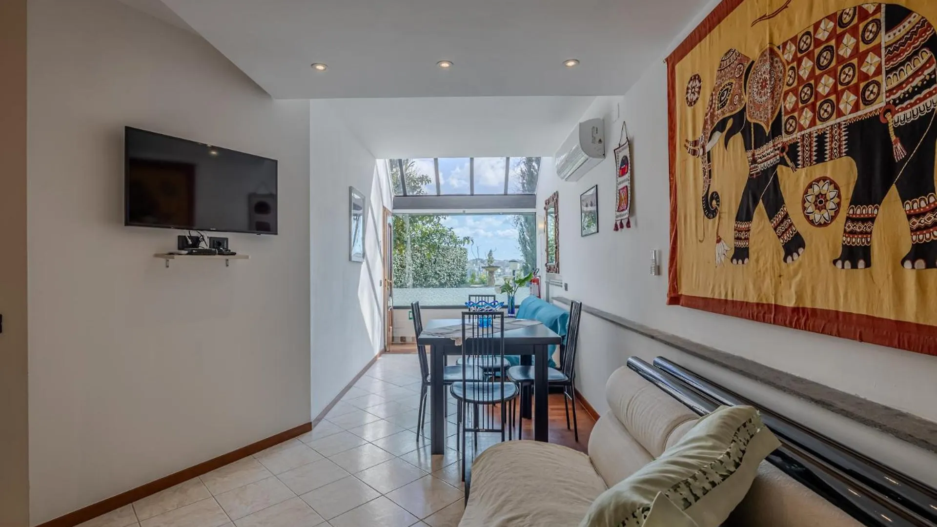 Villa Caterina Rome 0*,